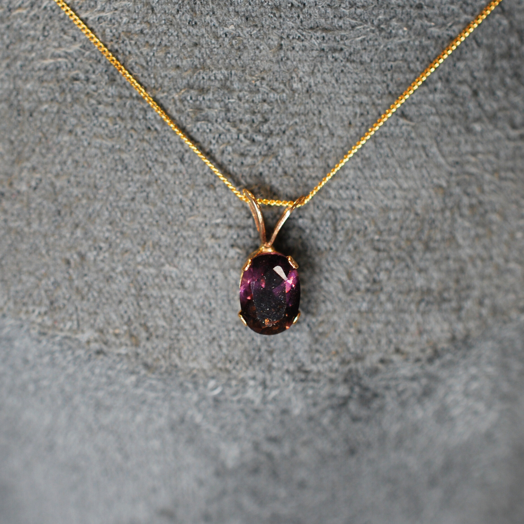 9ct gold purple cz pendant