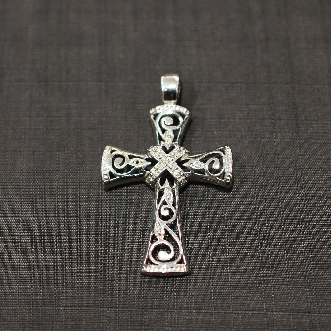 9ct gold cross pendant