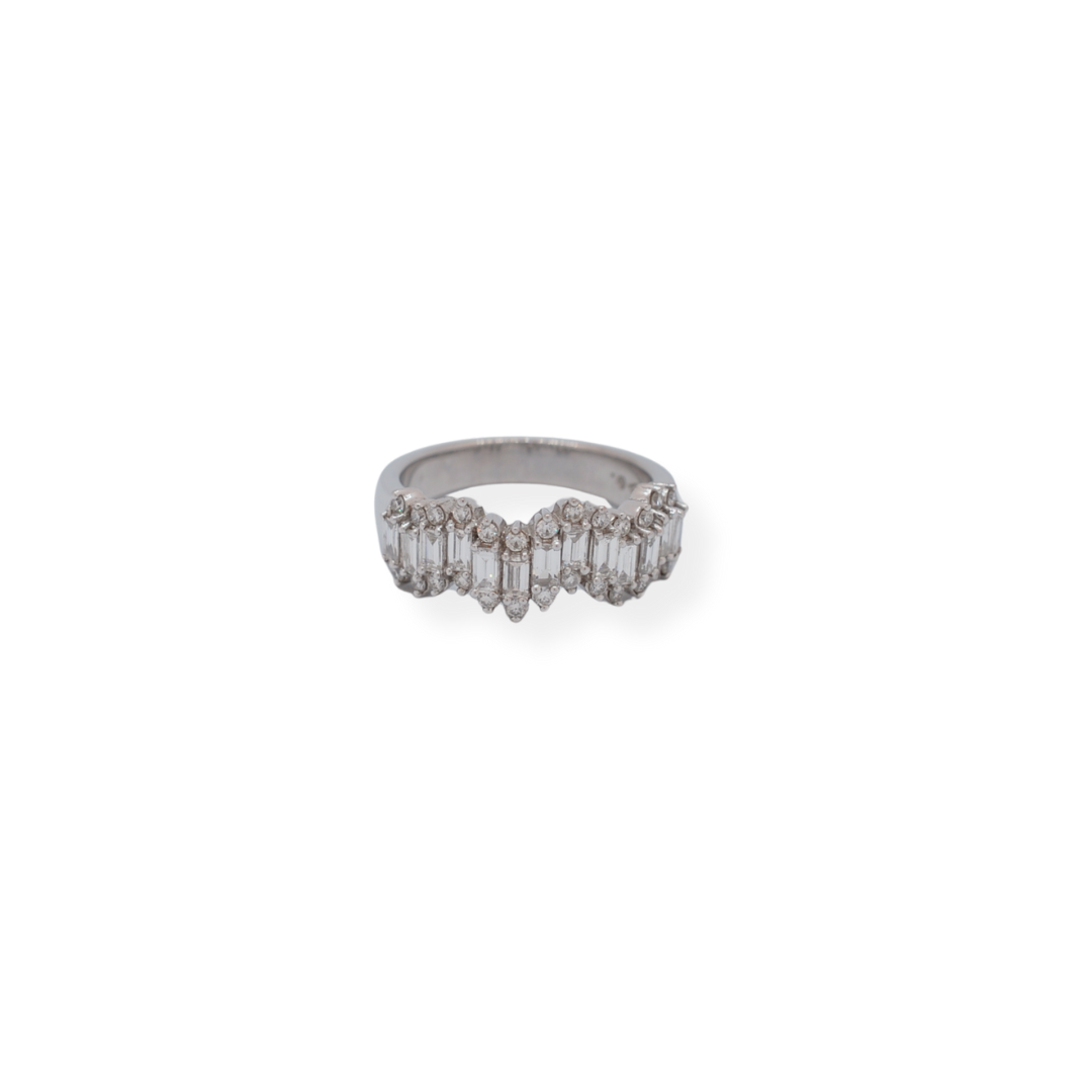 18ct white gold diamond ring