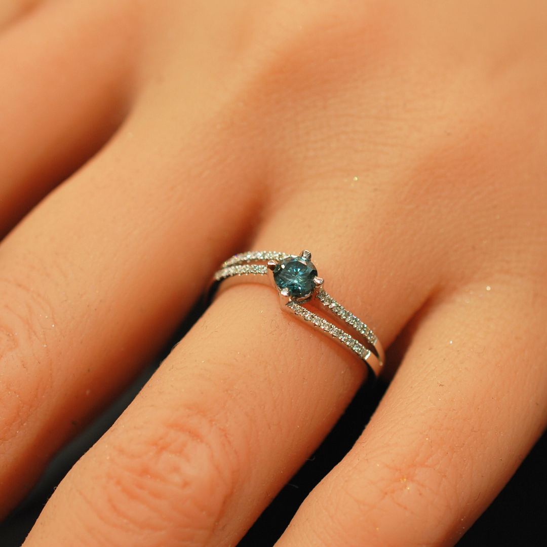 18ct gold turquoise diamond ring