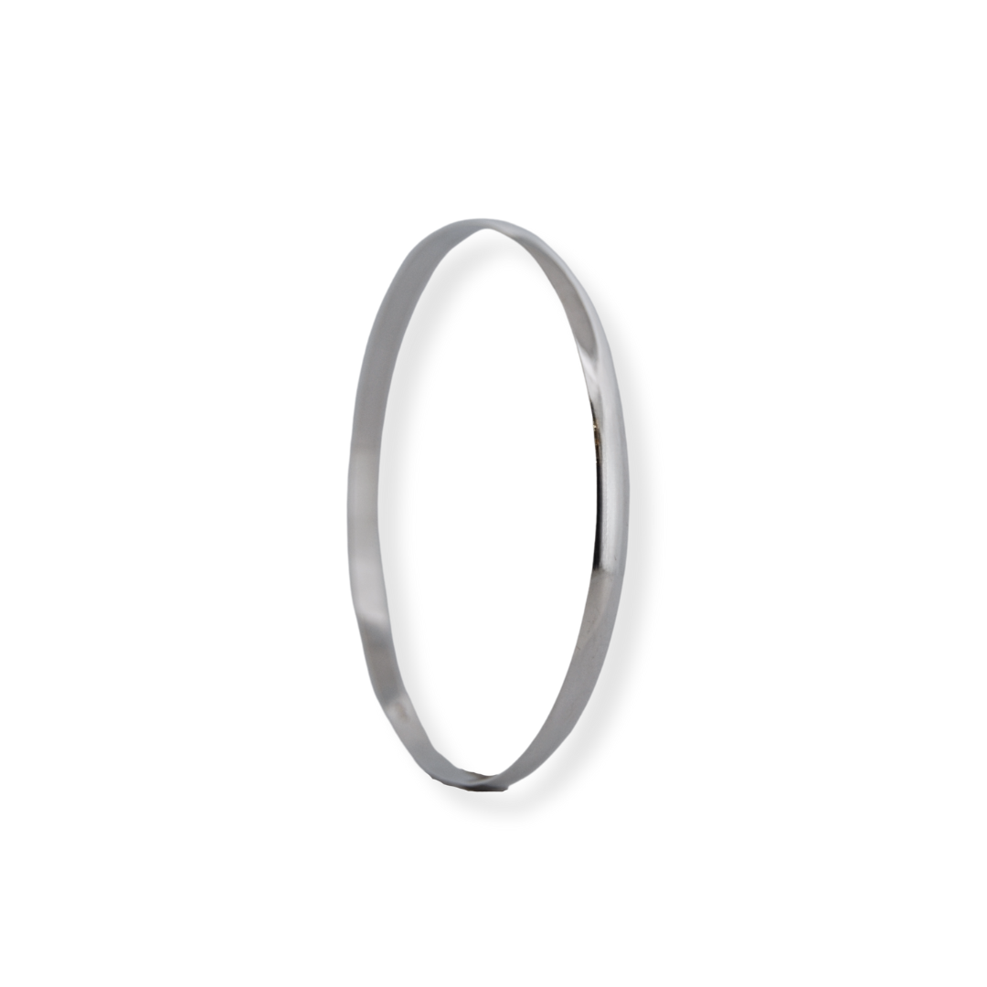 Sterling silver bangle
