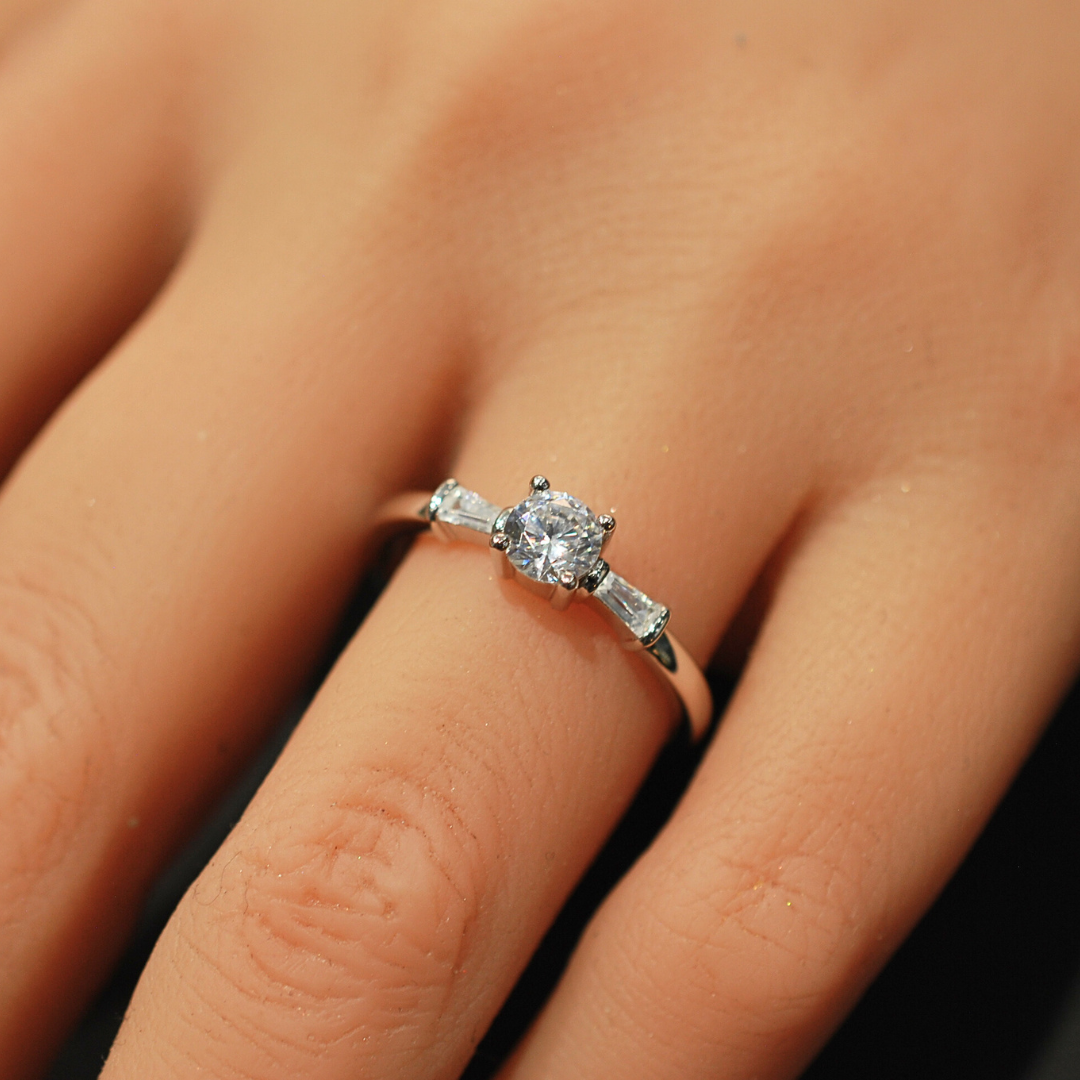 Silver cz ring